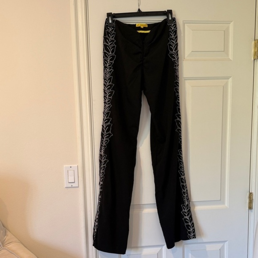 Vintage Black Black pants with white leaves embroidery size tall 6 35” inseam